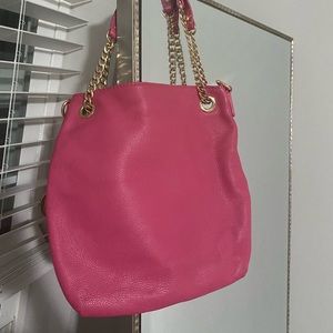 *Sold* Michael kors tote bag - Free with any bundle